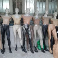 تعدادی مانکن  نو