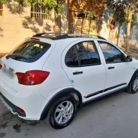 کوئیک R سفید مشکی مدل 1401 پارس خودرو