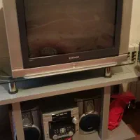 تلویزیون ۲۱ اینچ و میز و ضبط الجی