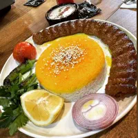 کارگرساده و ماهر آقا در رستوران استخدام داریم