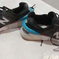 کفش کتونی و اداری