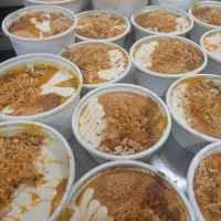به یک نفر اشپز اش وحلیم