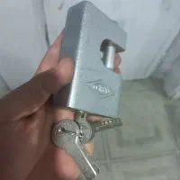 قفل کتابی گیرا|ابزارآلات|بومهن, |دیوار