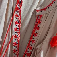 تعدادی مانتو مزون دوز و لباسهای دیگه یکجاقیمت چیپس