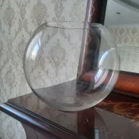 تنگ شیشه ای گل و ماهی