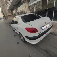 ۲۰۶ صندوقدار وی۸ مدل ۹۳