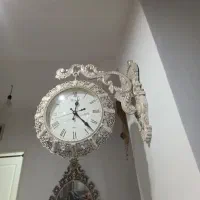 ساعت دیواری دوطرفه