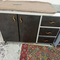 کابینت فلزی بدنه ودر فلزی.