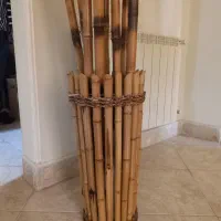 گلدان و چوب بامبو