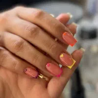 آموزش کاشت ناخن