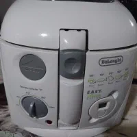 سرخ کن دلونگی وتعدادی وسایل آشپزخانه