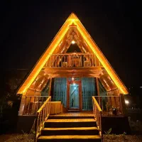 کلبه چوبی سوئیسی ویلا جنگلی شیرگاه سوادکوه لفور