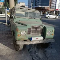 ماشین لندرور