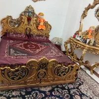 تختخواب دو نفره ۲عدد و کنسول و آینه وساعت ایستاده|تخت و سرویس خواب|زنجان, |دیوار