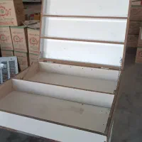 جعبه سیگاری همراه چهار پایه آهنی