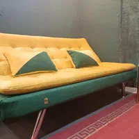 مبل راحتی تخت خواب شو تختشوزرد|مبلمان خانگی و میز عسلی|مشهد, گلبرگ شمالی|دیوار