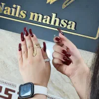 خدمات کاشت ناخن
