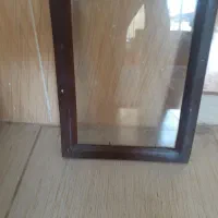 قاب چوبی باشیشه