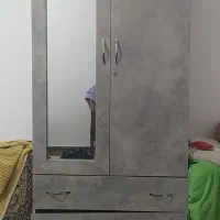تخت و کمد