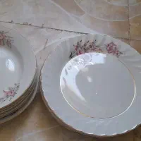پلوخوری و خورشت خوری