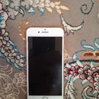 ایفون ۸ طلایی