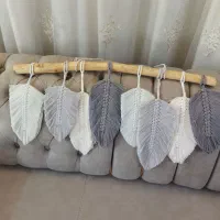 آویز برگ مکرومه.  کار دست بسیار زیبا و خوش رنگ