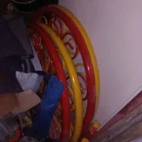 تخت فلزی