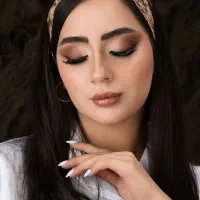 میکاپ شینیون و ناخن