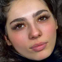 خدمات و آموزش اکستنشن مژه و لیفت و لمینت مژه‌وابرو