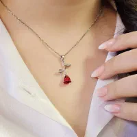 گردنبند گل رز قرمز نقره مستقیم از کارگاه نقره۶۲۰۳