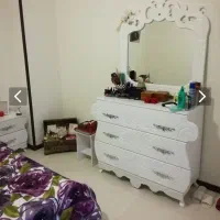 تخت و میز ارایش