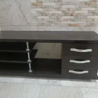 میز تلویزیون در حد نو