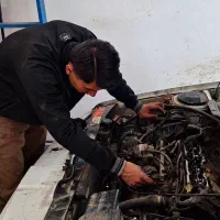 مکانیک سیار‌خدمات‌شبانه روزی