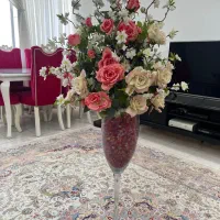 گل مصنوعی با گلدان