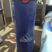 کیسه بوکس با دستکش