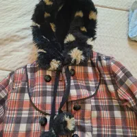 پالتو دخترانه ۸ ساله بسیار تمیز و سالم در حد نو|کفش و لباس بچه|شیراز, شهرک سراج|دیوار