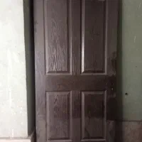 در چوبی اتاق وسرویس