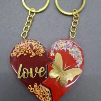 مرکز فروش دسته کلیدهای رزینی(حروف،عاشقانه،عروسکی)