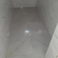 فروش کاشی (کارگر برا کاشی)