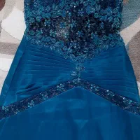 لباس مجلسی|لباس|میبد, |دیوار