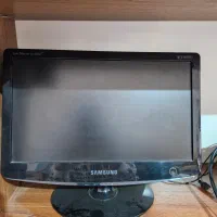 مانیتور سامسونگ به همراه اسپیکر و موس و کیبورد