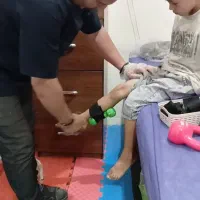 بازتوانی حرکتی سالمندان و بیماران خاص