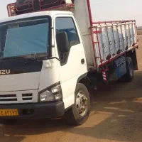 خاور ایسوزو۶تنی برای حمل ونقل بار داخلی وشهرستان