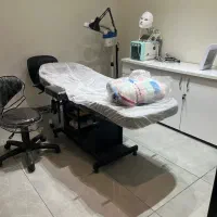 اجاره میز ناخن،تخت مژه،فشیال،صندلی رنگ و کراتین|خدمات آرایشگری و زیبایی|فردیس, فردیس|دیوار