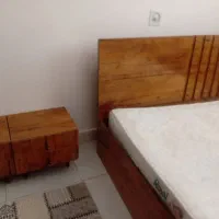 تخت نو به همراه خوشخواب و دو عدد پاتختی|تخت و سرویس خواب|تربتحیدریه, شهرک ولیعصر|دیوار