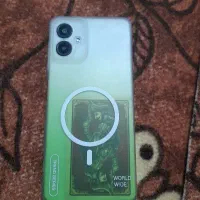 یک عددگوشی پیداشده بامشخصات بیاد تحویل بگیرد