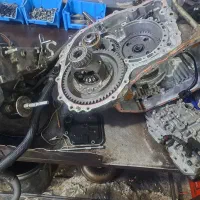 به استاد کار ماهر تعمیرات گیربگس اتوماتیک