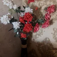 گل و گلدان