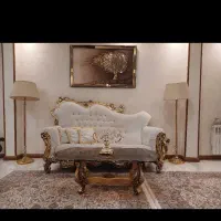 مبل ۷ نفره و نهار خوری ۸ نفره در حد نو با روکش