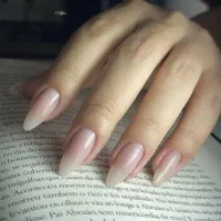 خدمات ناخن حرفه ای